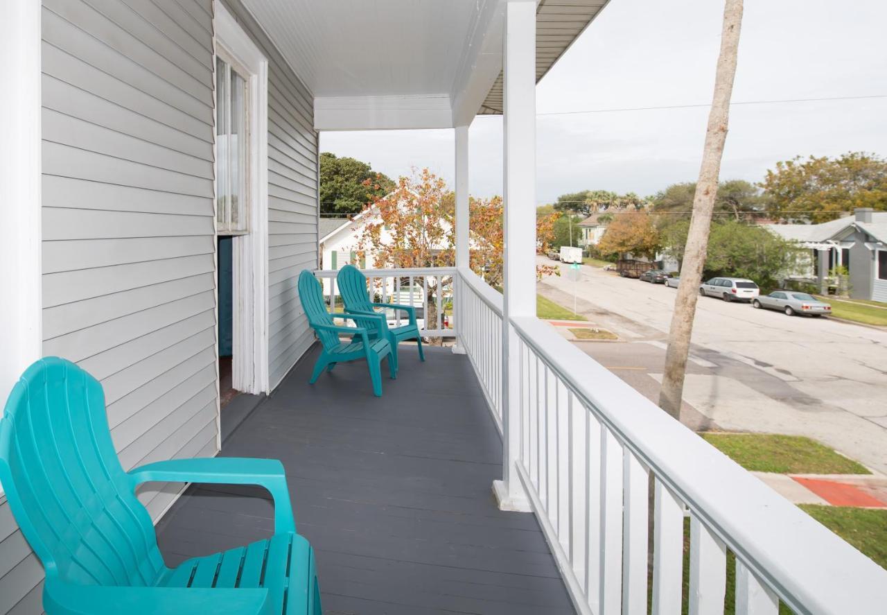 Beautiful Two-Story In Central Galveston, Short Walk To Beach, Near Downtown! | Seas The Breeze Villa Bagian luar foto