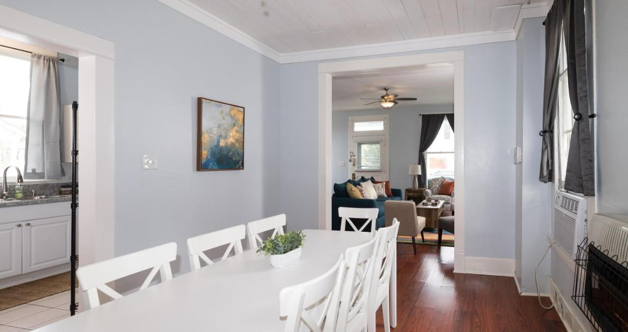 Beautiful Two-Story In Central Galveston, Short Walk To Beach, Near Downtown! | Seas The Breeze Villa Bagian luar foto